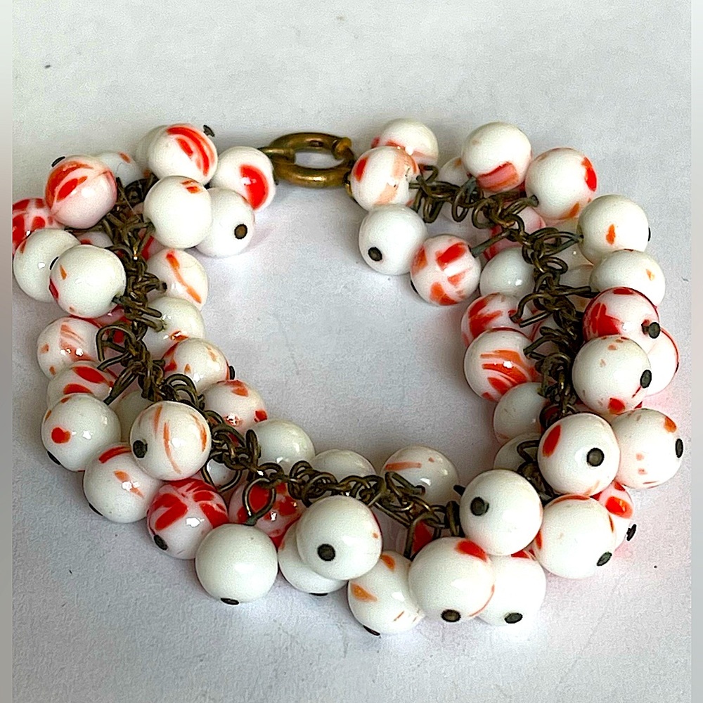 c. 1930 UNIQUE EARLY MIRIAM HASKELL RED WHITE COLOR ART GLASS BEADS BRACELET